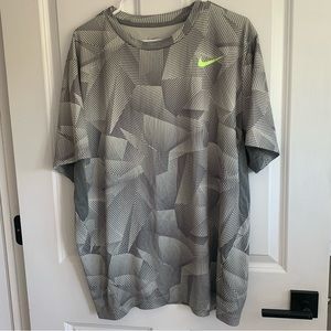 Mens XXL Nike Dri Fit Tee